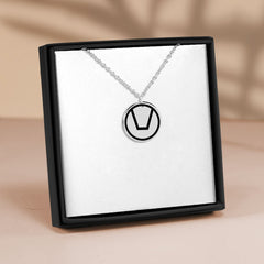 Collier pendentif symbole Libertin – Sublimez votre sensualité avec une touche personnalisée